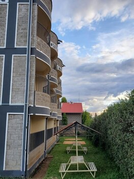 aljona apart hotel taveta