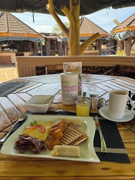 Mawimbi Jiko Hotel Taveta,,3 star
