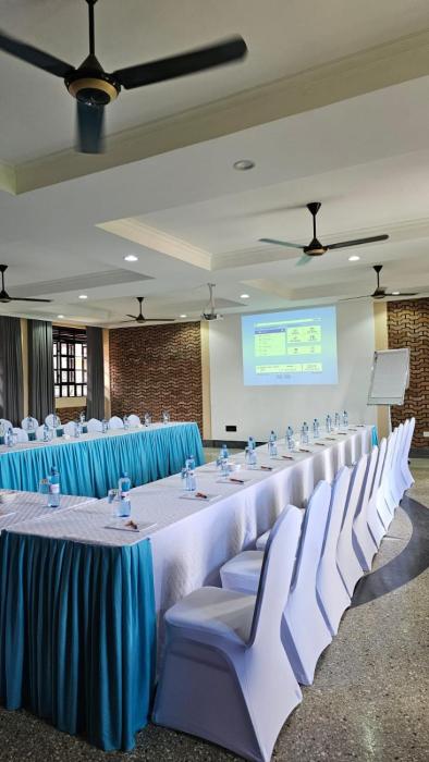 mawimbi jiko hotel taveta