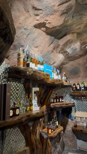 mawimbi jiko hotel taveta