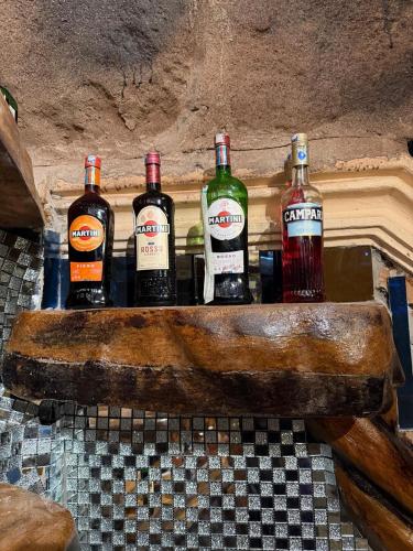 mawimbi jiko hotel taveta