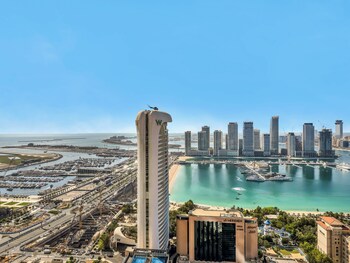 charming flat with sea and ain view