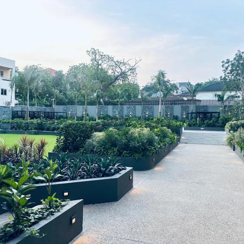 the bantree by tripview apartments