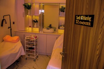 Soulmate Hotels & Suites Ojodu,,3 star