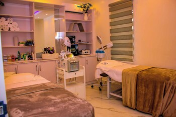 Soulmate Hotels & Suites Ojodu,,3 star