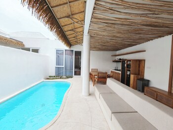 Melody Villa Uluwatu,,4 star