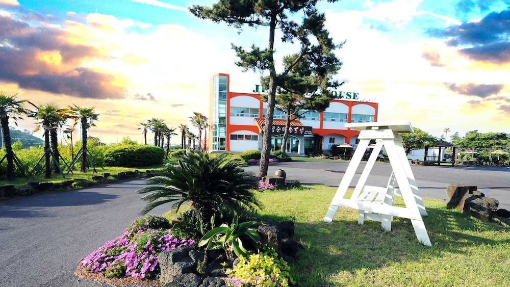 jeju feel house