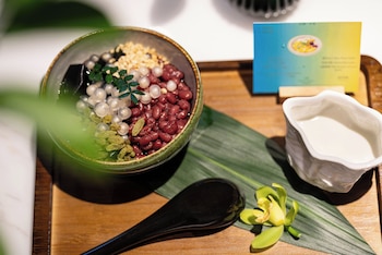 ginlan song hotel chengdu chunxi road and taikoo li branch