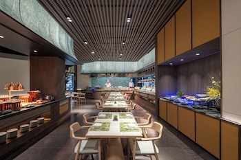 ginlan song hotel chengdu chunxi road and taikoo li branch