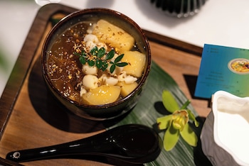 ginlan song hotel chengdu chunxi road and taikoo li branch