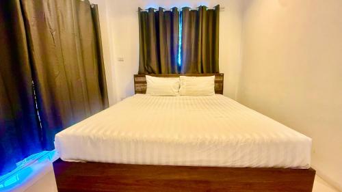 silver oaks guest house