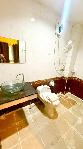 silver oaks guest house
