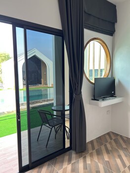 ouranos hotel