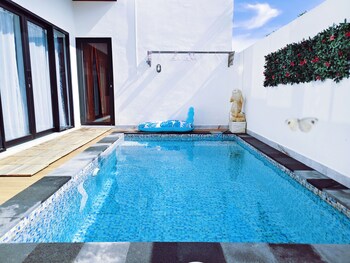joy private pool house