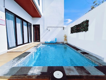 Joy Private Pool House,,4 star