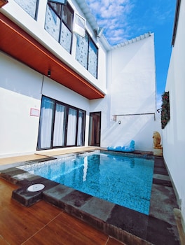 joy private pool house
