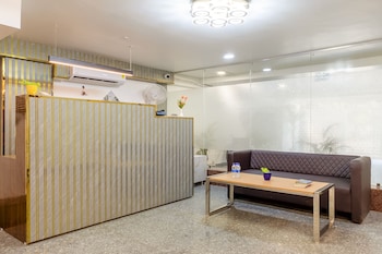 the empire hotel near dlf golf course