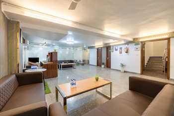 the empire hotel near dlf golf course