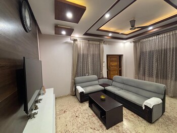 Sadachandra Home Stay,,3 star