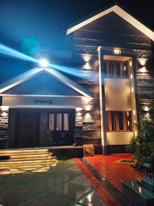 sadachandra home stay