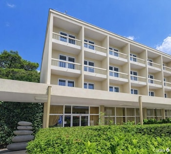 alemaris resort