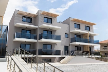calma luxury suites