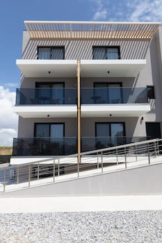calma luxury suites