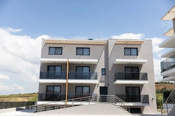 calma luxury suites
