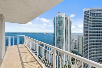 The Club Luxury Condos By Ilios Rentals,,4 star