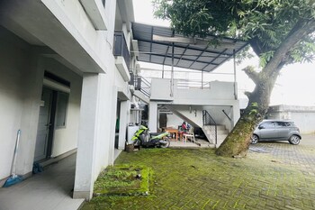 oyo 95134 guest house bonto sunggu