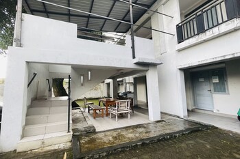 oyo 95134 guest house bonto sunggu