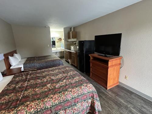 lodge inn extended stay