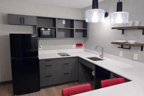hawthorn extended stay by wyndham miamisburg dayton south