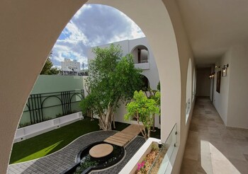 hotel serenata santa lucia merida