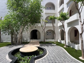 hotel serenata santa lucia merida
