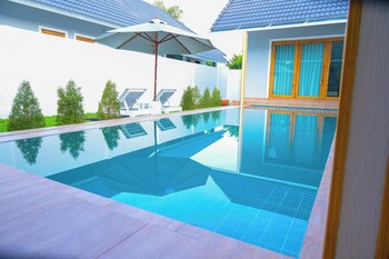 samui tropical pool villas