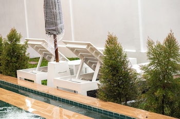 samui tropical pool villas