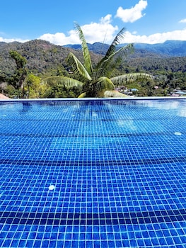 Wonderland Resort Chiangmai,,3 star