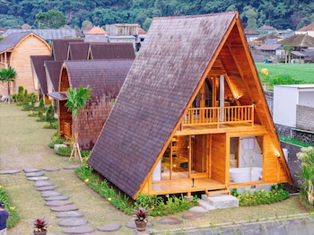 the dewi tasik kintamani cabin and villa