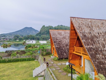 the dewi tasik kintamani cabin and villa