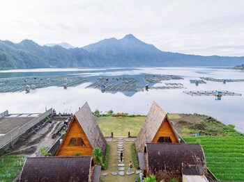 the dewi tasik kintamani cabin and villa