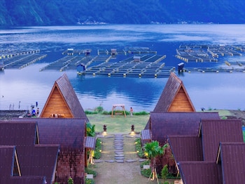 the dewi tasik kintamani cabin and villa