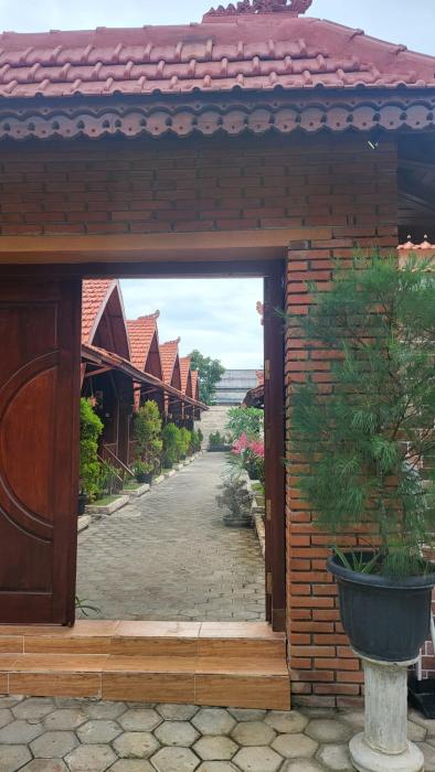 uli wood villa jimbaran
