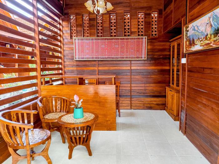 uli wood villa jimbaran