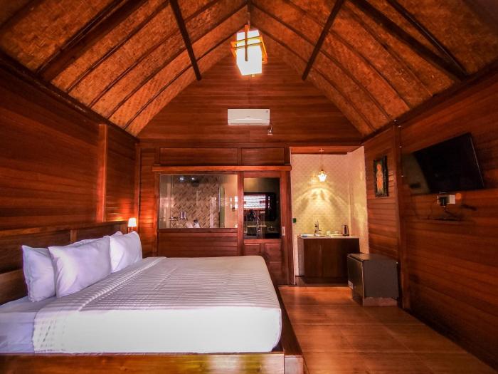 uli wood villa jimbaran