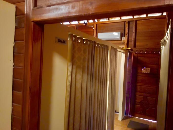 uli wood villa jimbaran