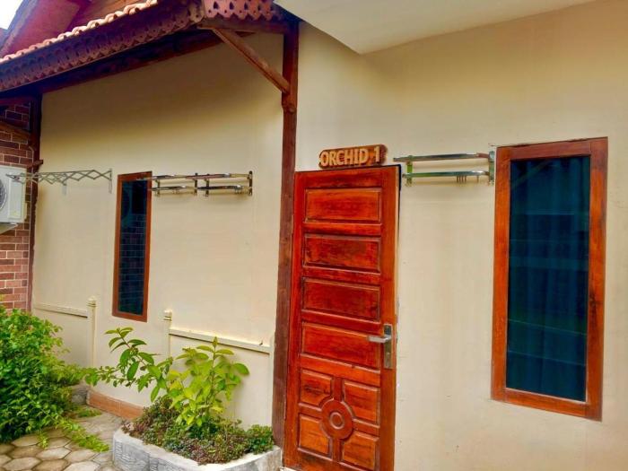 uli wood villa jimbaran