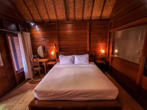 uli wood villa jimbaran