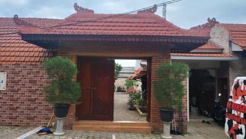 uli wood villa jimbaran