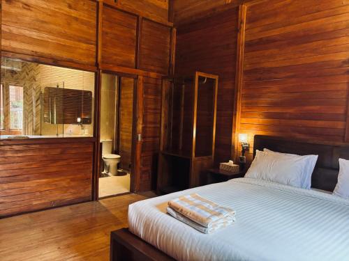 uli wood villa jimbaran